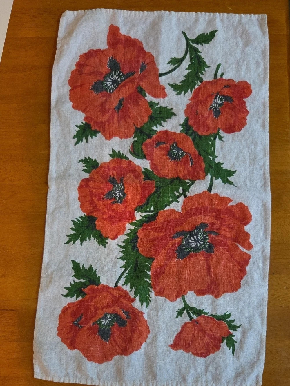 Vintage Floral Poppy Table Runner in White & Red